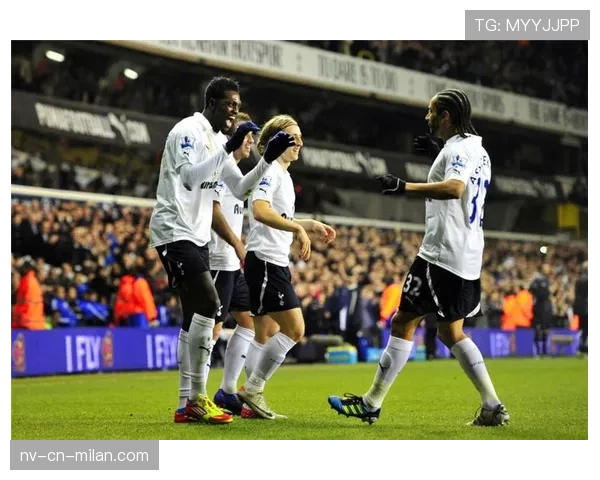 本泽马与凯恩进攻组织与中场调度差异解析